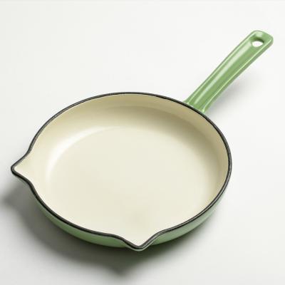 China Stocked Latest Design Cute Cat Shape Enamel Skillet For Home Use for sale