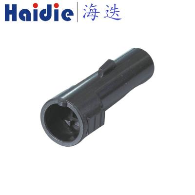 China Automotive Harness MG610162 Automotive Connector for sale