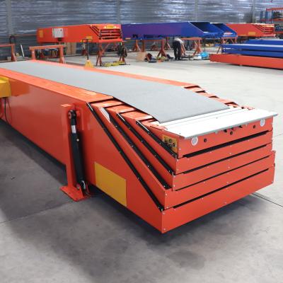 China Greatwell 5 Sections 7.5m Stretch 21m Heat Resistant High Quality Telescopic Belt Conveyor With Hydraulic for sale