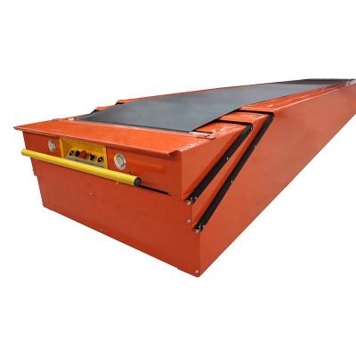 China Oil Resistant 3 Sections Lifting Telescopic Belt Conveyor for sale