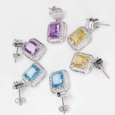 China Women's Zircon Earrings 925 Needle Earring Luxury Elegant Silver Shiny Earrings Romantic Synthetic Women's Square Stud Earrings for sale