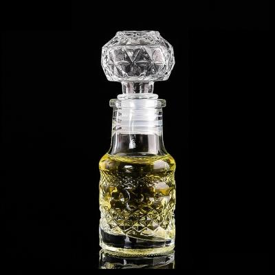 China Eco-Friendly Wholesale 50ml Empty Bottles For Liquor Whiskey Decanter Mini Liquor Decanter for sale