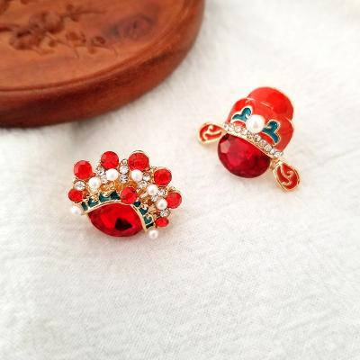 China Newlyweds Pearl Red Enamel China Chinese Style Pins Good Omens Engagement Pin Brooch Lapel Badges Gift For Lover for sale