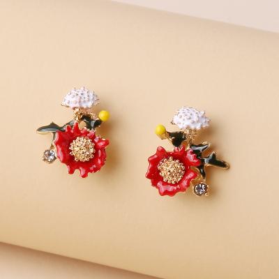 China The Other Exquisite Fashion Trend Personality Small Flower Ear Stud Metal Engagement Trinket Red Shiny Lady Earrings for sale