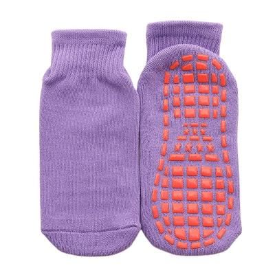 China Antibacterial Summer Indoor Kids Trampoline Socks Non Slip Floor Socks Thickened Yoga Dispensing Socks for sale