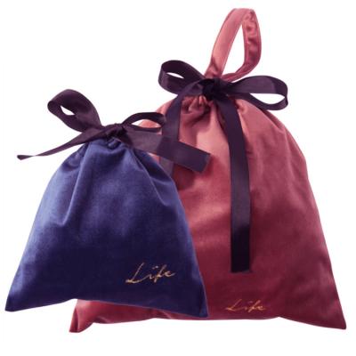 China Custom Printed Eco-Friendly Meterial Logo Drawstring Reusable Velvet Pouch Bag for sale