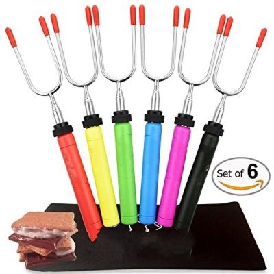 China Hot Selling Easily Cleaned Marshmallow Roasting Sticks Stainless Steel Skewers Telescoping Wooden BBQ Rotating Forks for sale