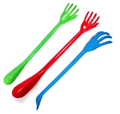 China Body 2 In 1 Colorful Plastic Back Scratcher Handshape Massager With Long Shoe Horn for sale