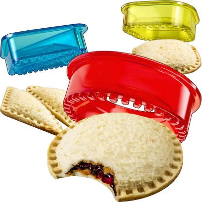 China Sustainable Plastic Sandwich Maker Sandwich Cutter And Sealer For Boys And Girls for sale