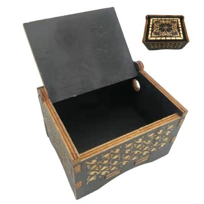 China Make Music Gift Wholesale Music Box New Design Wooden Box Crank Music Box Opens Custom Music Box for sale