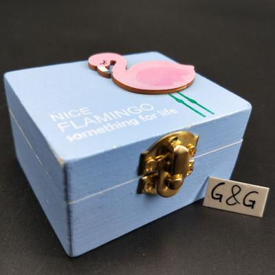 China New Gift Design Flamingos Empty Wooden Music Box Crank for sale