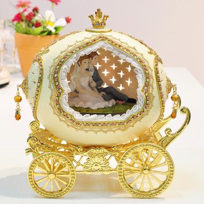 China Bithday Gifts Wholesale Creative Wedding Gift Dug-out Carriage Music Box for sale