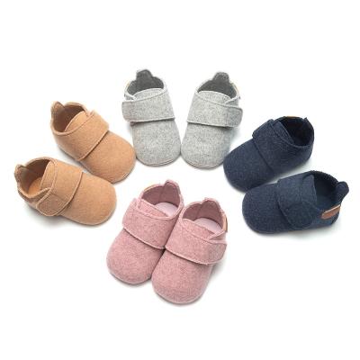 China Light Weigh Shoes Newborn Baby Crib Moccasins Soft Sole High Top Boys Girls 0-12 Months Slip On Cotton Sneakers Baby Prewalker for sale