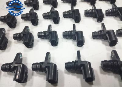 China VH894101570 SK200-8 ENGINE J05E Kobelco Solenoid Valve / Camshaft Speed Sensor Carton Packing for sale