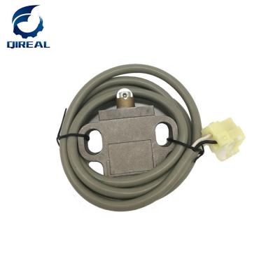 China Excavator Final Drive Travel Pressure Switch PC120-5 PC120-6 Travel Limit Pressure Switch 203-06-56210 for sale