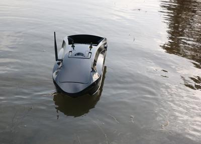 Chine Modèle de rc de style de noir de GPS DEVC-110 de bateau d'amorce de délivrance de carpe de pilote automatique à vendre