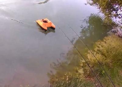 Chine Trouveur orange de poissons de bateau de l'amorce DEVC-302, modèle de rc de style de bateau d'amorce de catamaran à vendre