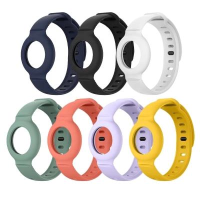 China Anti-Fall Kids Silicone Wrist Bands For Apple Watch AirTags Wristband Sports Gps Tracker Anti-scratch Lightweight Kids Adult Wristband for sale