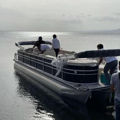 China Fishing/Working/Passenger Carry 17ft Fully Welded 5.2m Family Lifestyle Pontoon Aluminum Waterplay Boats With CE Certification for sale