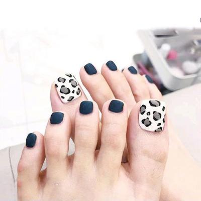 China Cute False Nails Daily Or Office Wear Nail Art Tips Full Cover Square DIY Style Seamless Multicolor Single Finger Box Fake Nails for sale