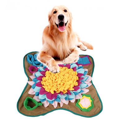 China Viable Pet Sniffing Mat Dog and Cat Sniff Training Mat Smell to Increase Food Finding Capacity Dog Sniffing Mat Pet Covering Pad for sale