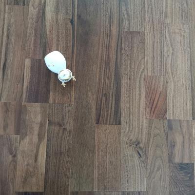 China Modern Walnut Natural Color Stained Engineered Wood Flooring for sale