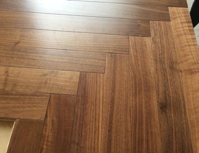 China Modern American Walnut Herringbone Parquet Flooring Black Walnut Herringbone Parquet Flooring for sale