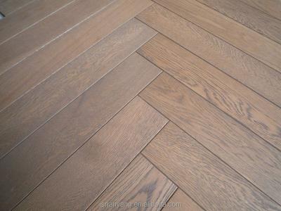 China Interior Decoration German Tech 10mm Toplayer Oak Herringbone Parquet Wooden Slabs for sale