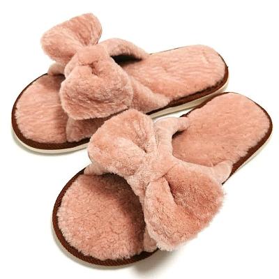 China Cushioning Fashionable Wool Fur Slippers In Winter Sheepskin Slide Indoor Autumn Fur Platform Leather Slippers for sale