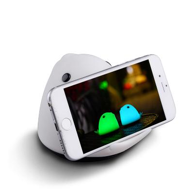 China Modern Portable Wireless Adorable Design Whale Silicon Night Light Pat Change Colors With Phone Holder Gift For Bedroom for sale