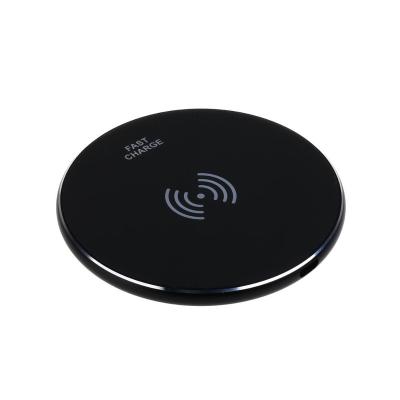 China Mobile Phone Charging Products 10W Mobile Phone Wireless Charger For Oppo Iphone Fast Charging for sale