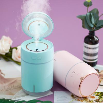 China China Supplier OEM Colorful Mini Car USB Aromatherapy Car Air Desktop Humidifier With Make Up Mirror for sale