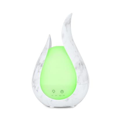 China Favorable High Price Car Humidifier Oil Essential Oil Diffuser Humidifier for sale