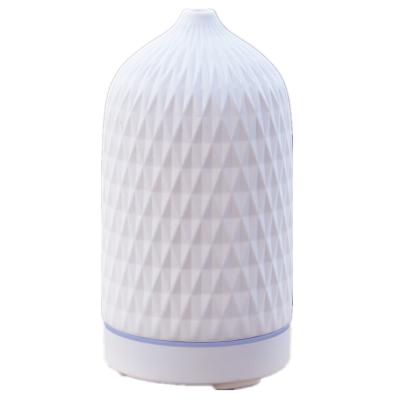 China Fast Hot Arrival Sales 2022 Humidification Ceramic Stone Aroma Diffuser Light Wooden Base With 160ml Water Tank for sale