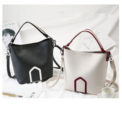 China Fashoion Spring PU Bucket Lady Bags Leather Handbags and Shoulder Strap Wholesale Summer Women's Bags for sale