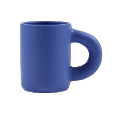 China Custom Cute Creative Ceramic Coffe Mug Klein Wind I.S. Fat Handle Viable Nordic Blue Cream Mug for sale