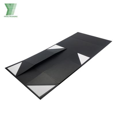 China Recyclable Magnetic Narrow Color Book Shape UV Stain Logo Luxury Black Velvet Color Apparel Cardboard Box Packaging for sale