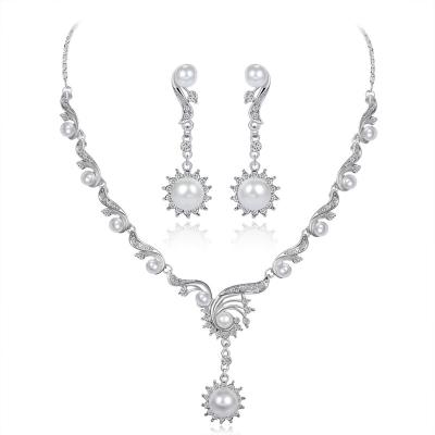 China TRENDY Design Women Fashion Bling Bling Earrings and Luxury Alloy Crystal Jewelry Set For Necklace Wedding Gifts for sale