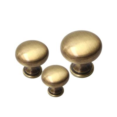 China Good Quality Modern Simple Gold Furniture Accessories Hoone Zinc Alloy Closet Drawer Pulls Knobs Furniture for sale