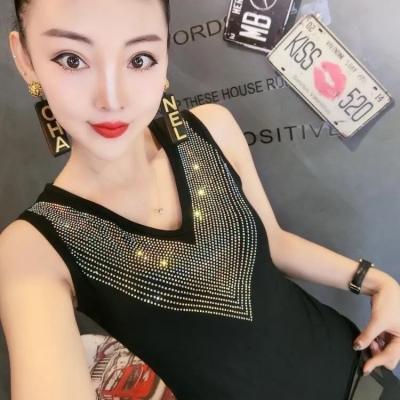 China 2021 Breathable Spring And Unlined Upper Garment Of The New Diamond Summer Halter Waistband Set Back Bottom Vest Wear Plus Size Sleeveless Top Sexy Fe for sale