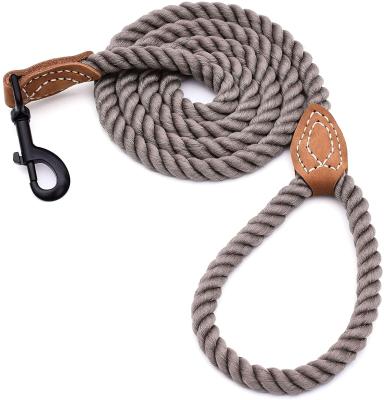 China Durable Braided Cotton Rope Leash with Tailor Leather Handle and Heavy Duty Metal Sturdy Clasp for sale