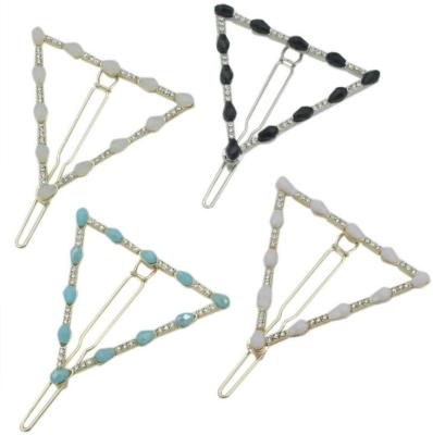 China Rhinestone Accessories Shapes Simple Triangle Rhinestone Crystal Beads Pin Korean Metal Snap Hair Clip for sale