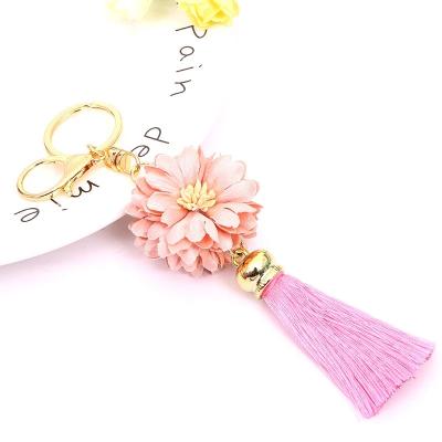 China Fashion Hot Creative Tassel KeyChains Flower Metal Promotion Gift Sale Key Chain for sale