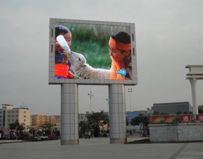 China Las muestras de publicidad llevadas al aire libre a todo color multi de los medios p16 IP65 llevaron la exhibición grande en venta