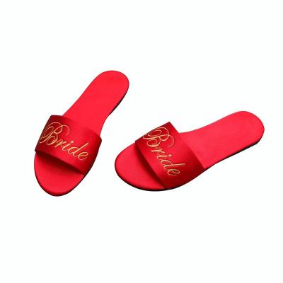 China Fashion Trend Customized LOGO Slippers Red Bridesmaid Sandals Women Wedding Wedding Essential Bridal Satin Slippers Matching Sandals for sale