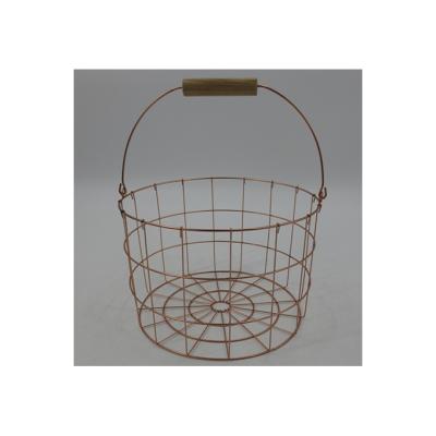 China Customized Durable Stored Modern Hot Sale Metal Wire Gold Color Plating Storage Basket With Handle for sale