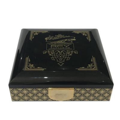 China Handmade Box Wooden Lumber With Hinge High End Custom Handmade Craft Item For Perfume Boxes for sale