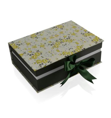 China Professional Book Shaped Paper Coloured Packaging Boxes Rectangular With Ribbon for sale