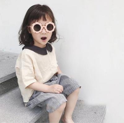 China Cute Comfortable Colorful Sunglasses Round Frame Flower Petal Glasses New Fashion Sunglasses Sunflower Children's Sunglasses for sale