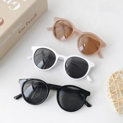 China Fashion sunglasses children's fashion sunglasses freeze color girl enough sunglasses come out to play beach glasses. for sale